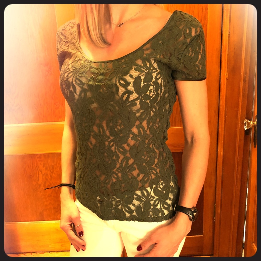 Fancy Lace ‘V’ Blouse